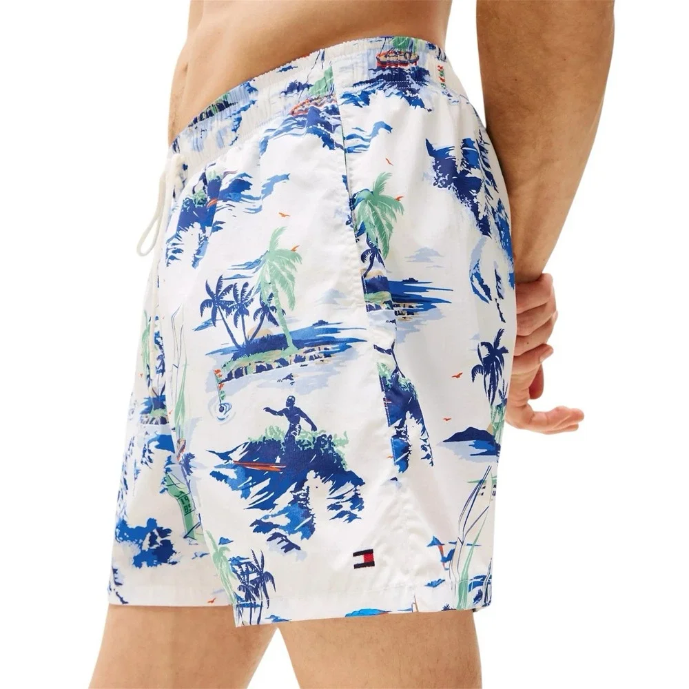 Tommy Hilfiger Men's Swim Trunks Shorts Tropical Beach Scene Print Size‎ M